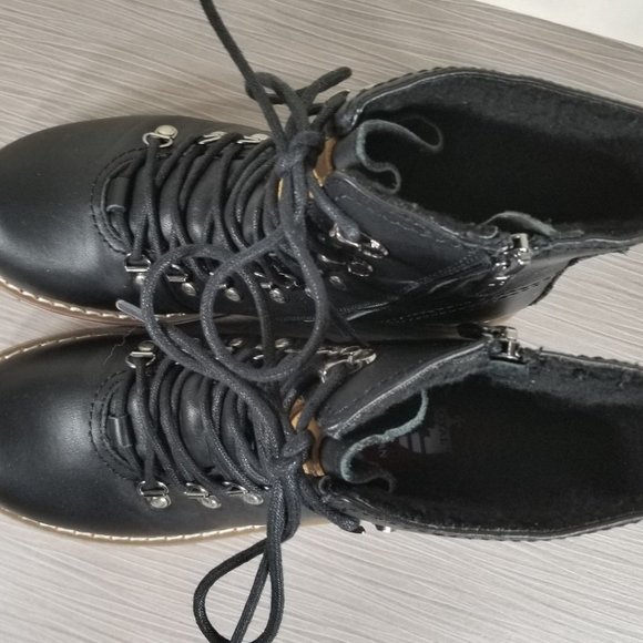 Royal Canadian Aldershot Waterproof Insulated Winter Boot, Black, Mens Size 6.5 - Picture 8 of 11